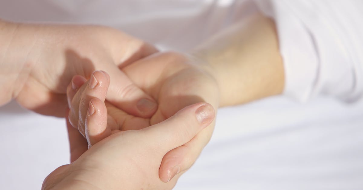 découvrez des solutions efficaces pour soulager la toux rapidement et naturellement. explorez nos conseils et remèdes qui vous aideront à apaiser votre gorge et à améliorer votre confort respiratoire.