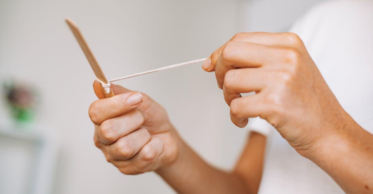 découvrez les différentes facettes de la manipulation : ses mécanismes, ses impacts psychologiques et sociaux, ainsi que des conseils pour reconnaître et se protéger de cette pratique souvent sournoise.
