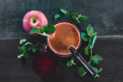 découvrez le pouvoir de la détoxification avec notre guide sur le régime de détox aux pommes. apprenez comment les pommes peuvent purifier votre corps, stimuler votre digestion et revitaliser votre énergie. embarquez dans une expérience de bien-être et santé naturelle dès aujourd'hui.