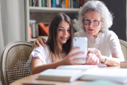 découvrez les remèdes de grand-mère, des solutions naturelles et efficaces pour soulager divers maux au quotidien. plongez dans un monde de conseils traditionnels pour prendre soin de votre santé et votre bien-être de manière simple et authentique.